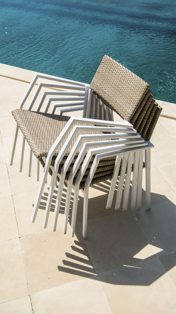 11005_Dining Armchair BREEZE_Seashell FF 30mm_Skyline_5