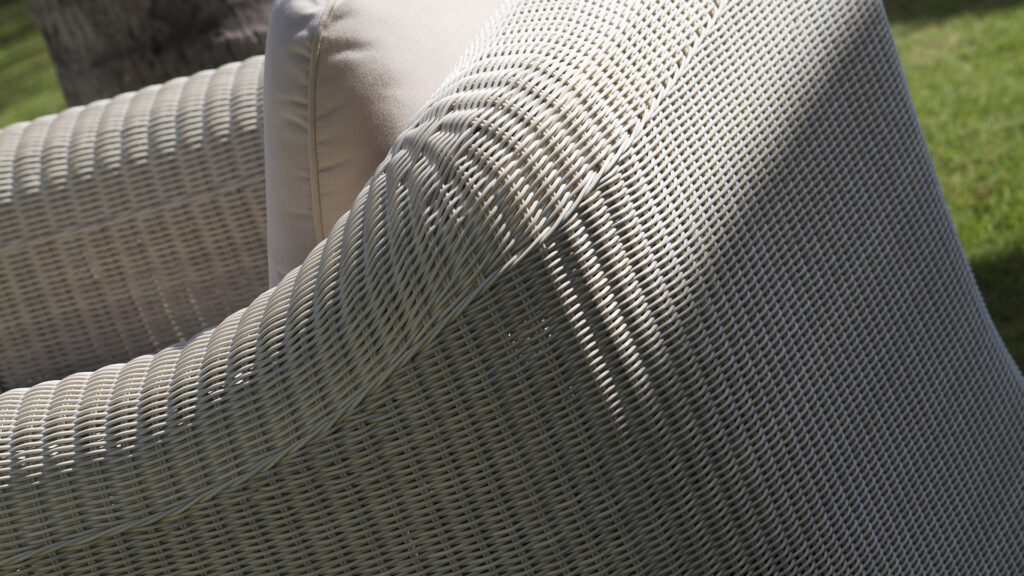 21111 CALDERAN Skyline Design ARMCHAIR WHITE WASH POLYROD 3 mm 07