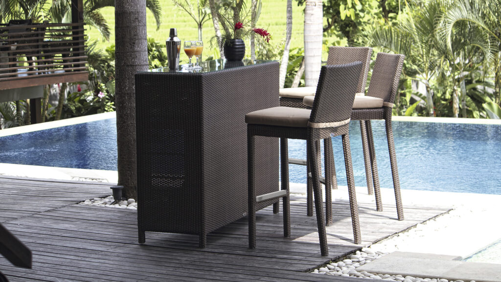 22713 Eurobar-table OCCASIONALS Skyline Design 02