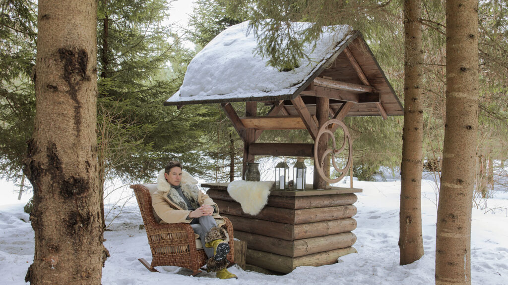 22866 EBONY Skyline ROCKING CHAIR RED PULUT OMEGA 6 mm 03