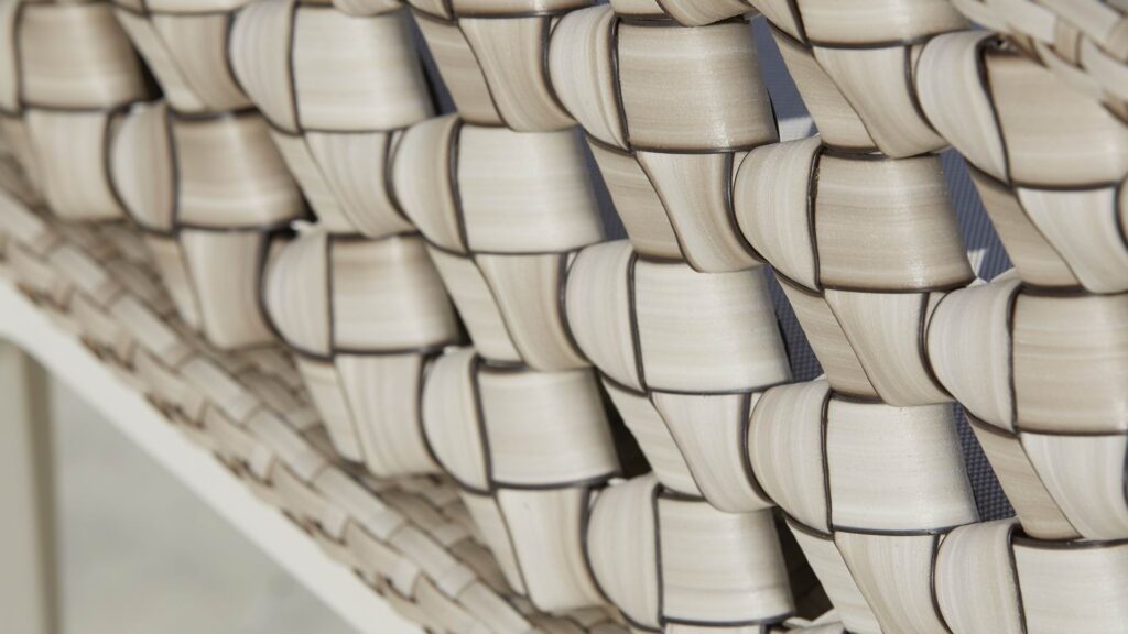 23061 Armchair HEART SEASHELL FLAT-FLAT Skyline Design 3