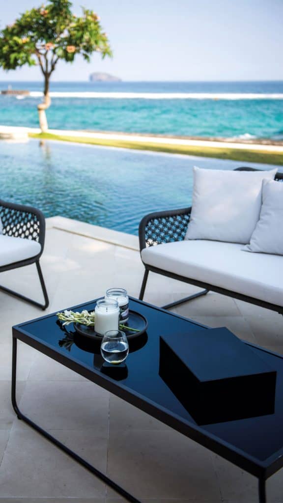 23562_Loveseat Moma_Anthracite Polyrope 6mm_Skyline_2