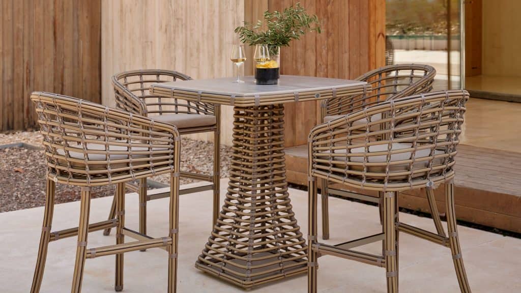 23677_Barstool Ruby_Kubu Mushroom NP15mm_Skyline_0