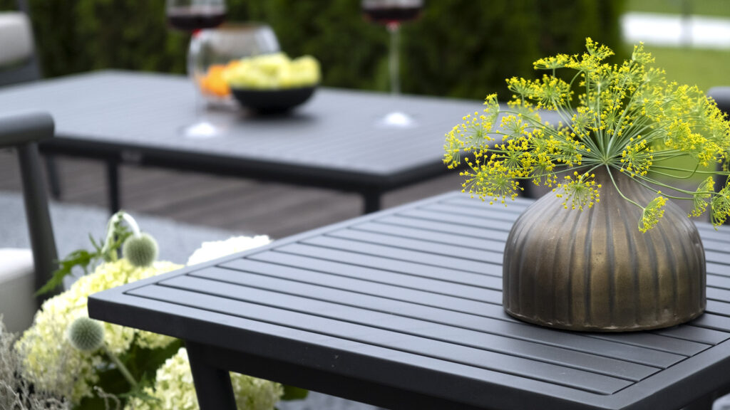 23685 LOTUS Skyline Design SIDE TABLE ATMOSPHERE PALM strap 16X5 mm 04