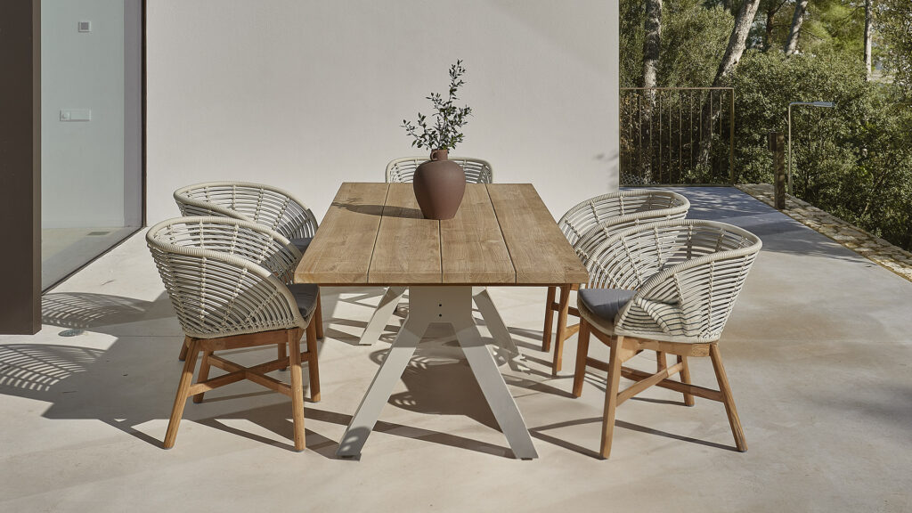 23712.22 ALASKA Skyline Design NATURAL TEAK 03