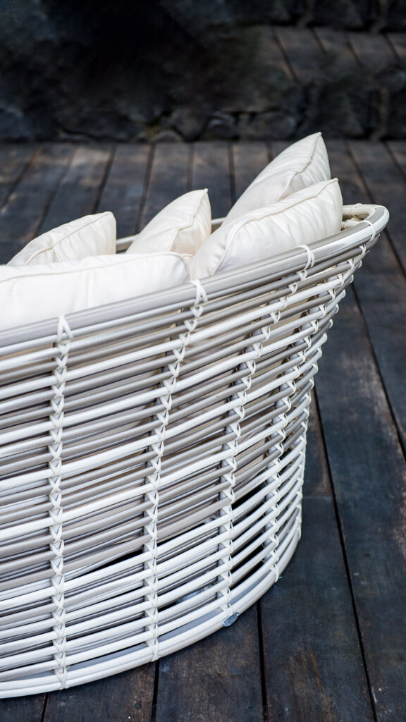 23760 DAYBED VILLA OFF WHITE MUSHROOM Skyline Design 05