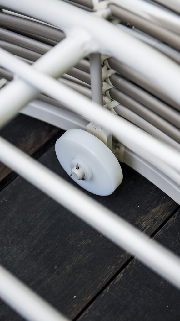 23760 DAYBED VILLA OFF WHITE MUSHROOM Skyline Design 07