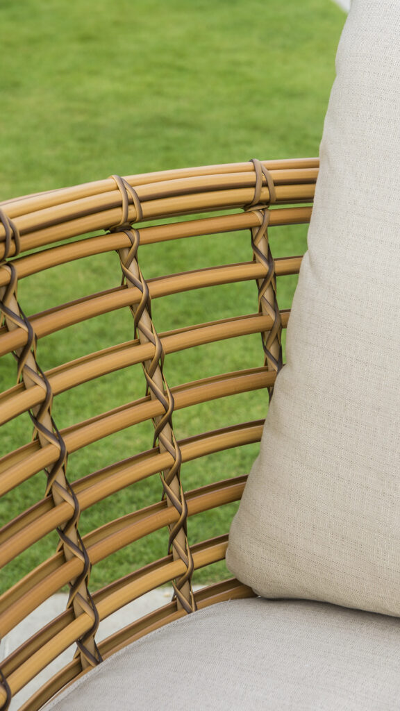 23762 LOVESEAT VILLA NATURAL RATTAN MUSHROOM Skyline Design 02