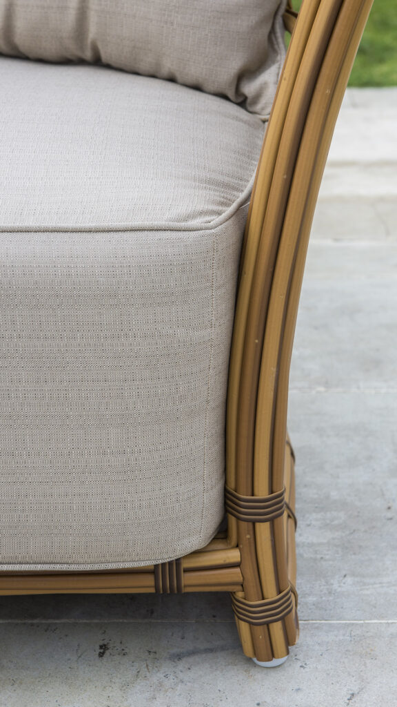 23762 LOVESEAT VILLA NATURAL RATTAN MUSHROOM Skyline Design 03