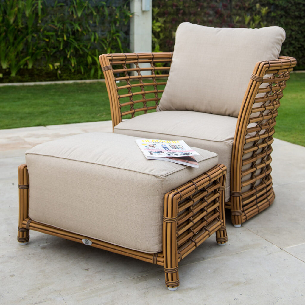 23766 OTTOMAN VILLA NATURAL RATTAN MUSHROOM Skyline Design 03
