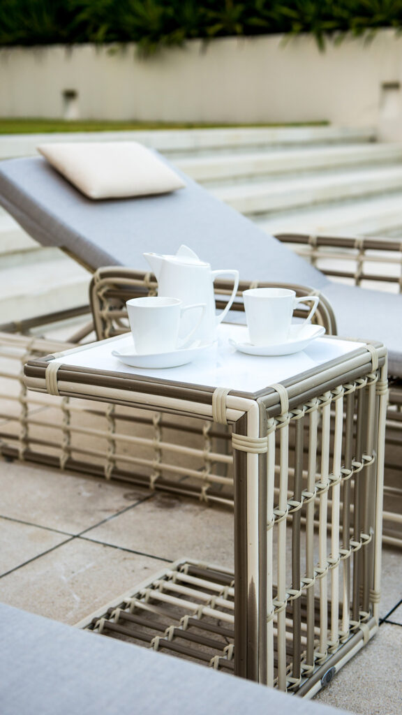 23768 AUXILIARY TABLE VILLA OFF WHITE MUSHROOM Skyline Design 03