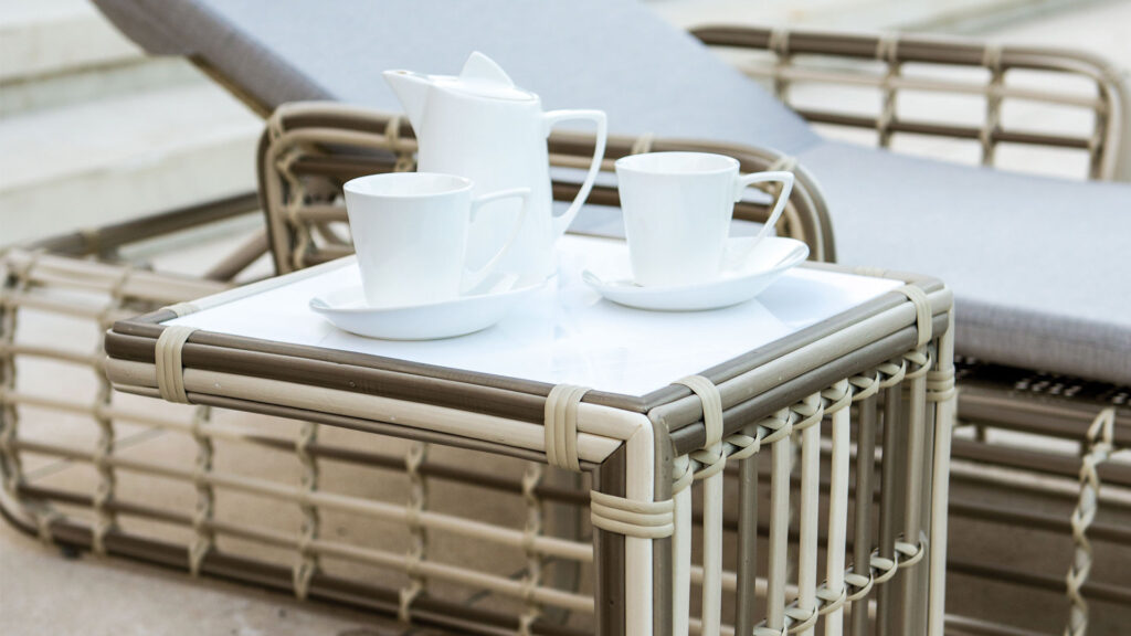 23768 AUXILIARY TABLE VILLA OFF WHITE MUSHROOM Skyline Design 05