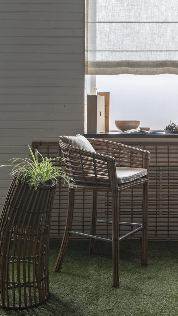 23771 BARSTOOL VILLA Skyline Design 06