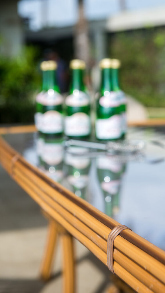 23772.22 DINING TABLE Skyline Design 08