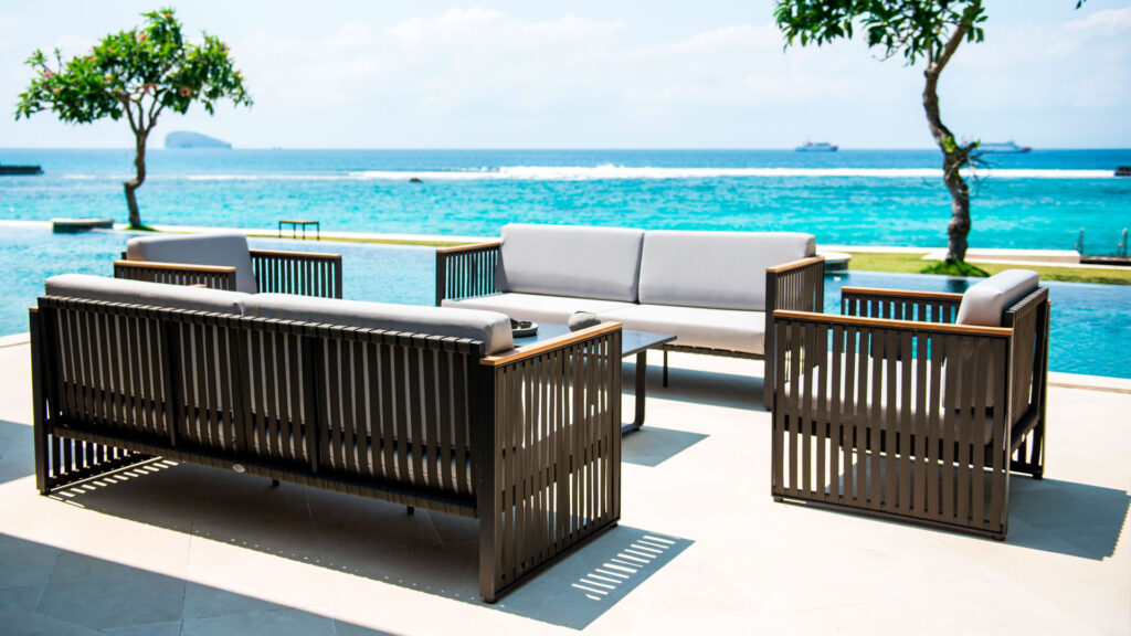 23806_Ottoman_Horizon_Dark-Grey-Strap-35mm_Skyline-Design_5