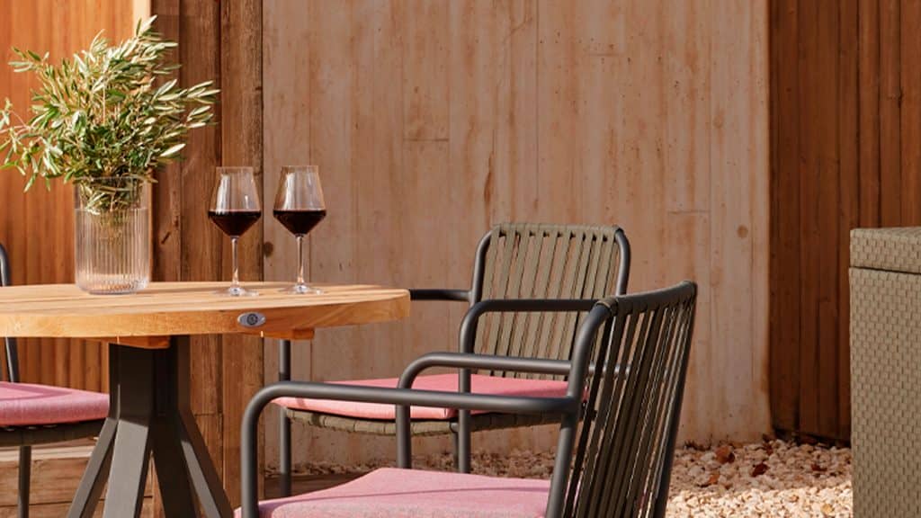 23818_Barstool Ona_Dark Grey Strap 21mm_Skyline_3