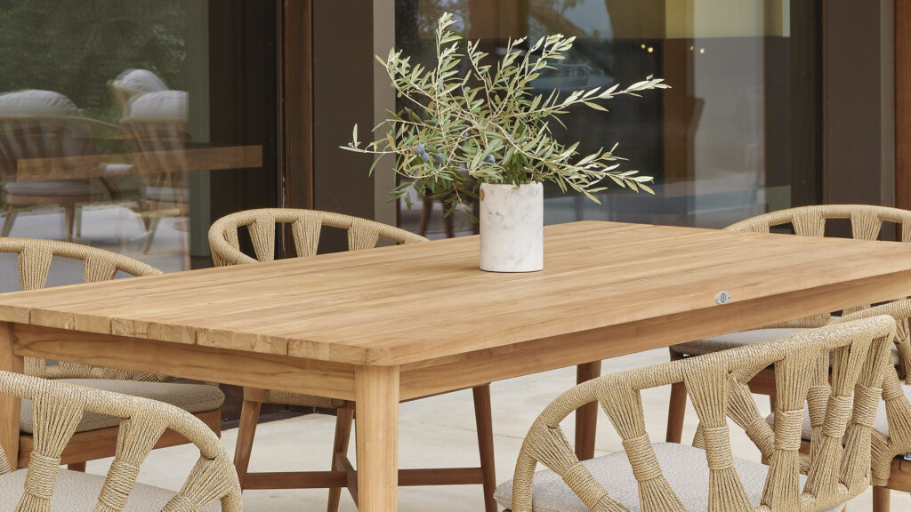 24100.22 Krabi Skyline Design Dining table Natural Teak 07