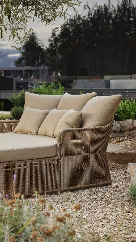 24210_Daybed Calixto_Nigerian Twist Hyacin 5mm_Skyline_5