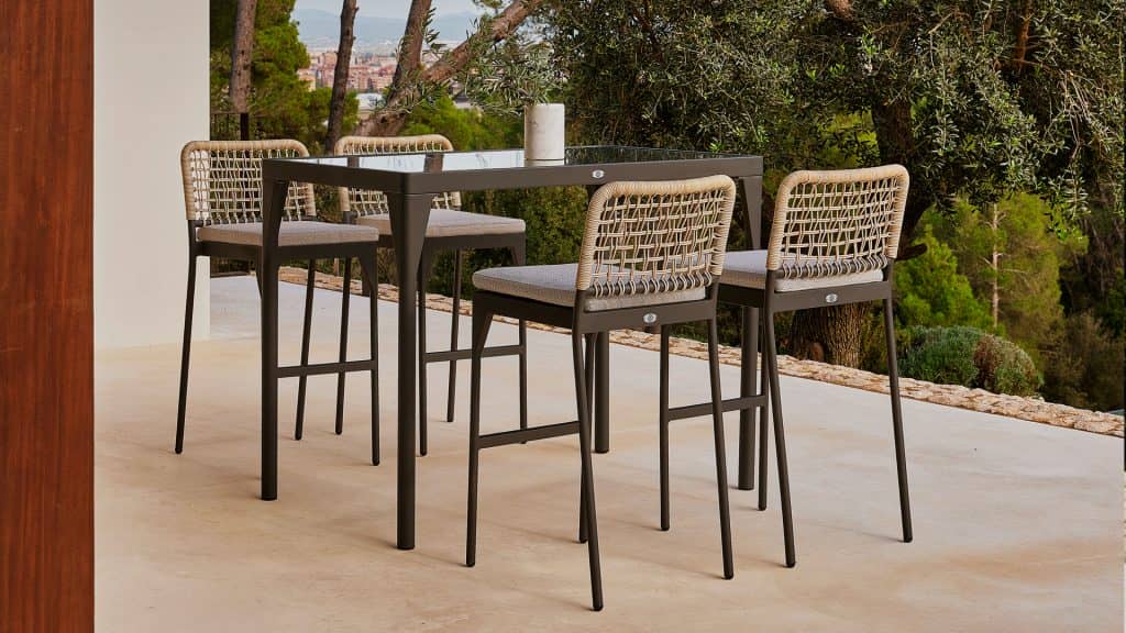 24308-Barstool-Ribs-Sunrise-White-Seashel-Polyrod-5mm-Skyline-Design-02