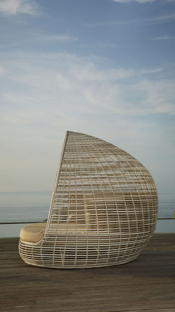 2973.02.02_Daybed Shade_Seashell Mushroom 15mm_Skyline_10