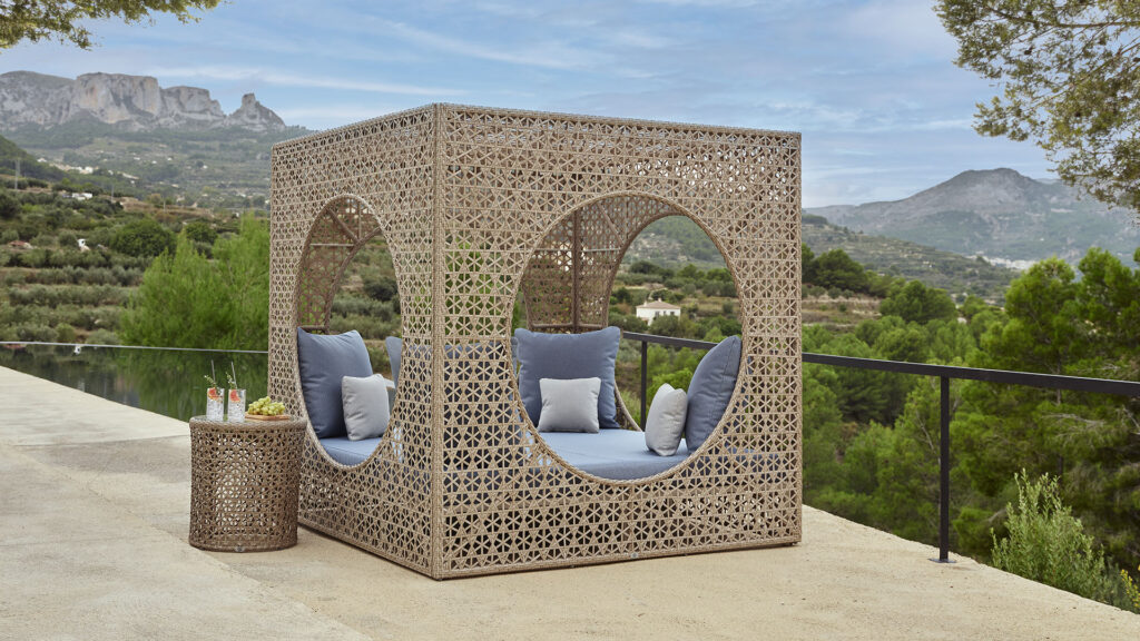 Iconic Daybeds_Skyline_9