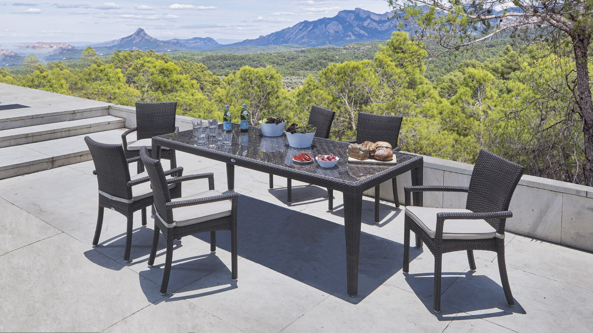 MALTA Collection SKYLINE DESIGN Premium Outdoor Furniture